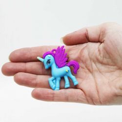 Vackert Puttty Slime med enhörning flerfärgat