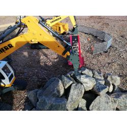 Radiostyrd Liebherr grävmaskin R936 Jamara med rivningsset 1:20 - 2,4 Ghz