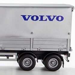 Emek Volvo FH16 750 med Trailer och kapell