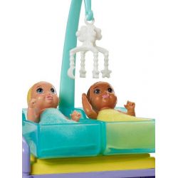 Barbie Doktor med bebisar och skötbord GHK23