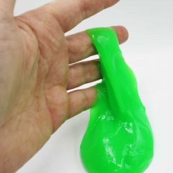 Slime i häftiga färger