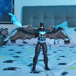 Batman Deluxe Figur Bat Tech med vingar 